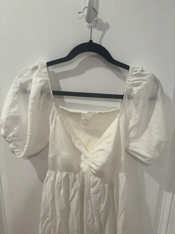 Aritzia White Puff Sleeve Mini Dress - Image 4