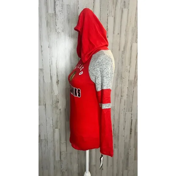 NWT Chicago Blackhawks Women's‎ Hooded Long Sleeve Top Red Size Medium - Image 4