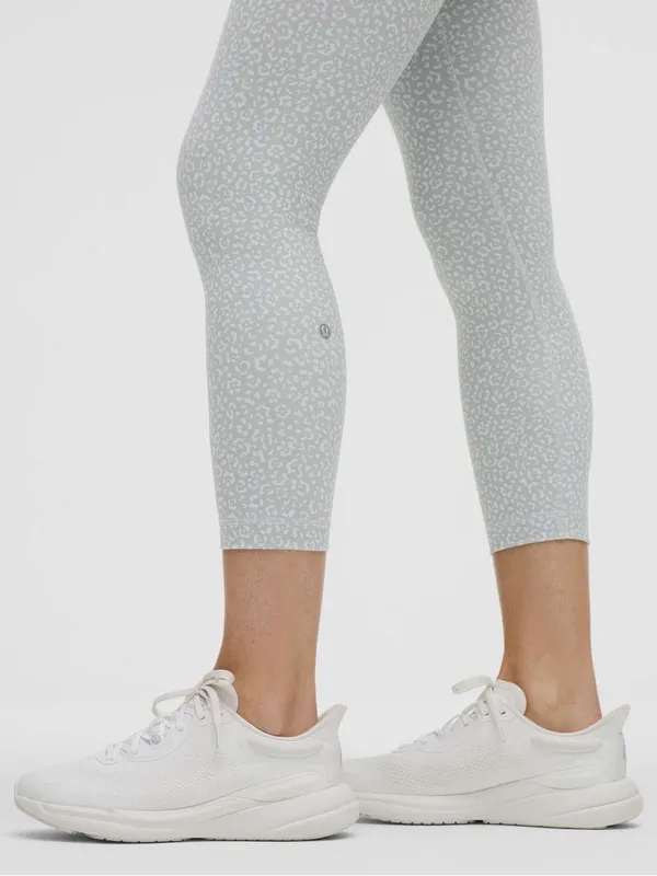 Lululemon Wunder Train High Rise Crop Size 8 Leopard Daisy Starlight Multi Gray - Image 2