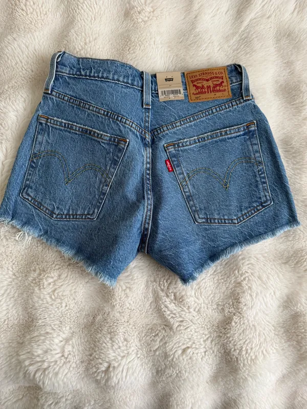 501 High-Rise Levi’s Shorts - Image 2
