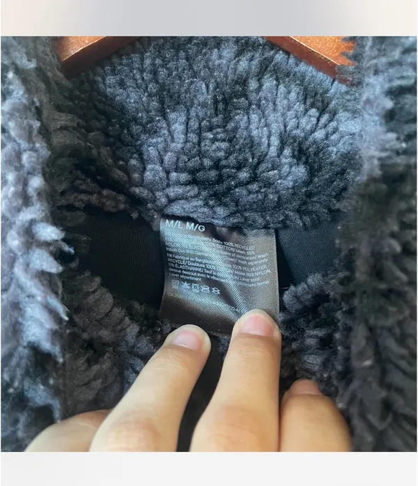 Lululemon Fleece Scuba - Image 5