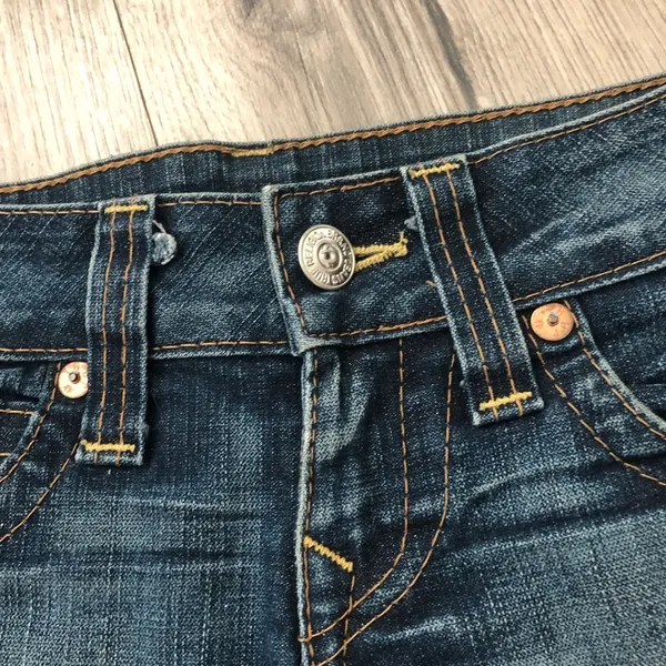 True Religion Jeans Vintage Denim Shorts Blue Women’s size 26 - Image 3