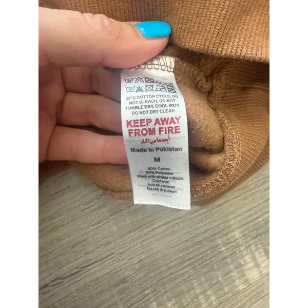 PrettyLittleThing Brown Cropped Quarter-Zip Sweatshirt‎ - SizE med - Image 3