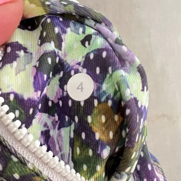 Lululemon Define Jacket Floral Sport White Multi size 4 - Image 13
