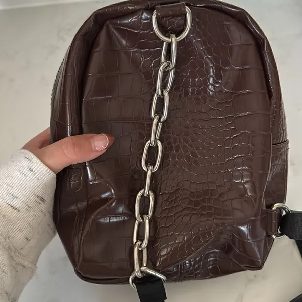 Wild Fable Brown faux leather crossbody EUC - Image 4