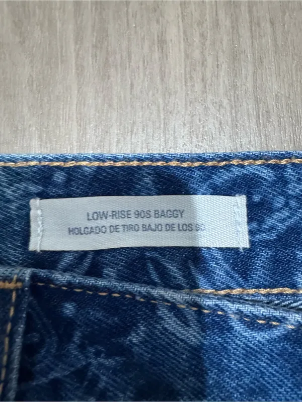 Universal Threads Baggy Jeans- size 22 - Image 4