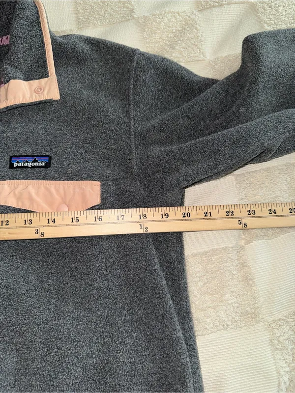 Patagonia Women's Lightweight Synchilla Snap-T‎ Fleece Pullover size Small - Image 3
