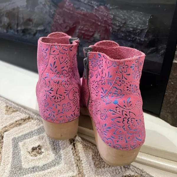 Hanna Andersson Size 36 Clog Boots Womens PINK BLUE ANKLE BOOTIES - Image 3