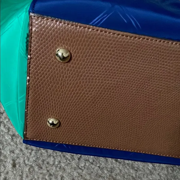 Stylish Blue and Green Vera Bradley Tote Bag - Image 3