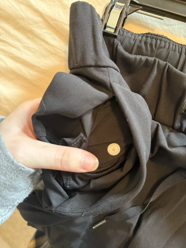Lululemon Stretch High-Ride pant cropped size 4 - Image 7