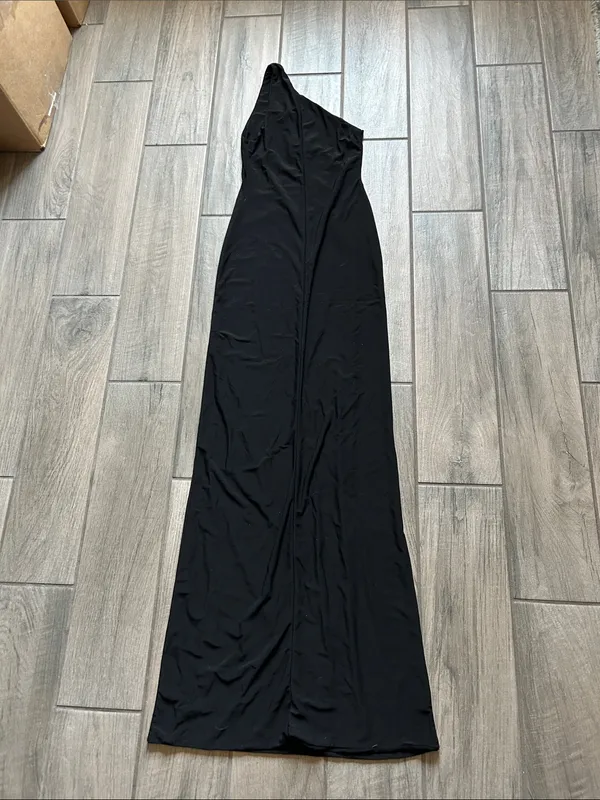 Club L London Black One-Shoulder Maxi Dress - Image 5