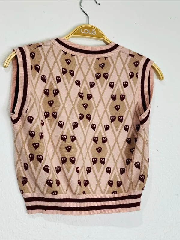 Sleeveless V-Neck Heart Argyle Knit Vest in Blush - Image 5