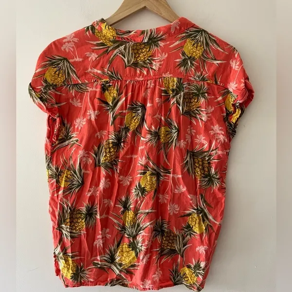 Old‎ Navy Hawaiian Pineapple Button Down - Image 2