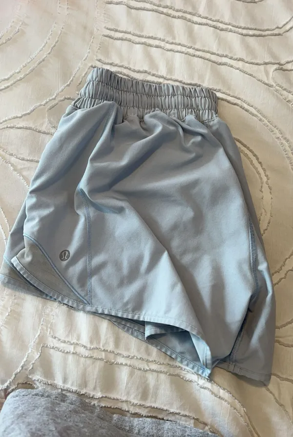 Lululemon Hotty Hot Shorts 4” - Image 2
