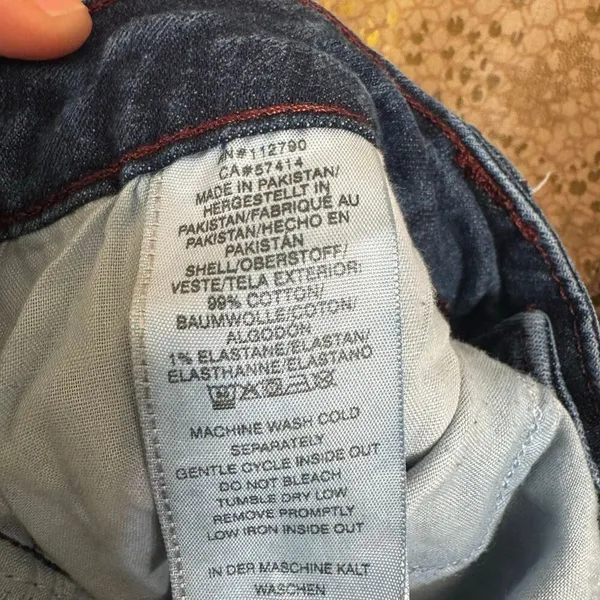 True Religion Becca Mid Rise Boot Cut Dark Wash Jeans Size 30‎ - Image 4