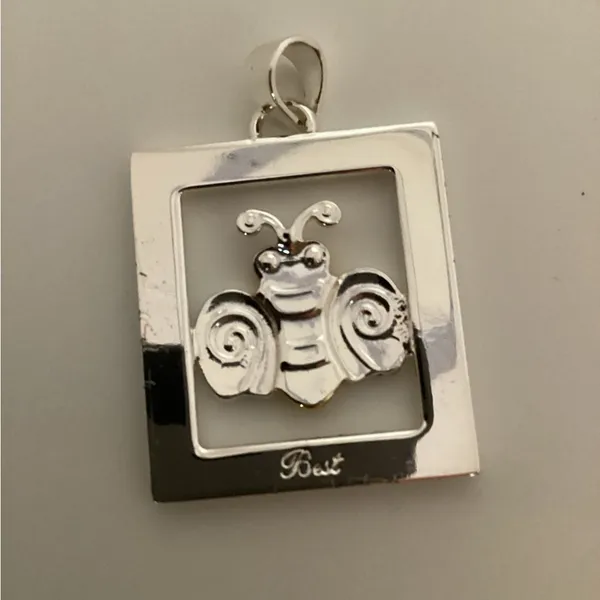 Best mixed metal artisan Bee charm. 1”x1”. - Image 3