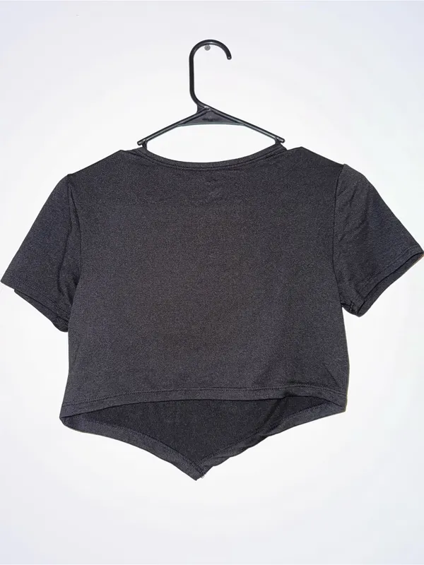 Social Culture Black 'California 1970' Graphic Pointed-Hem Crop Top - Image 2