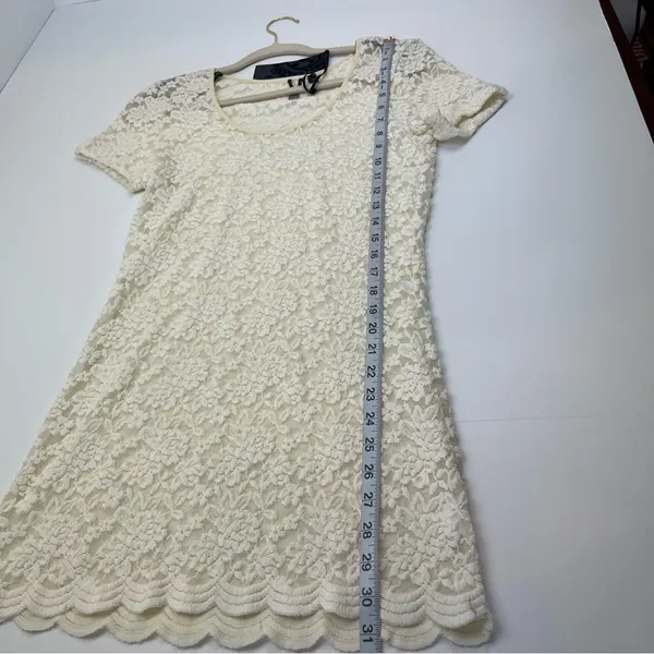 BKE‎ Boutique Buckle Cream Stretch Lace Mini Dress Tunic Womens Medium NEW *FLAW - Image 10