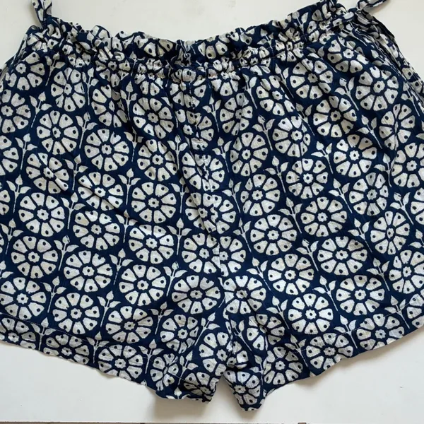 Roller Rabbit for Target Navy Blue Floral Cotton‎ Tassel Shorts Womens Medium - Image 8