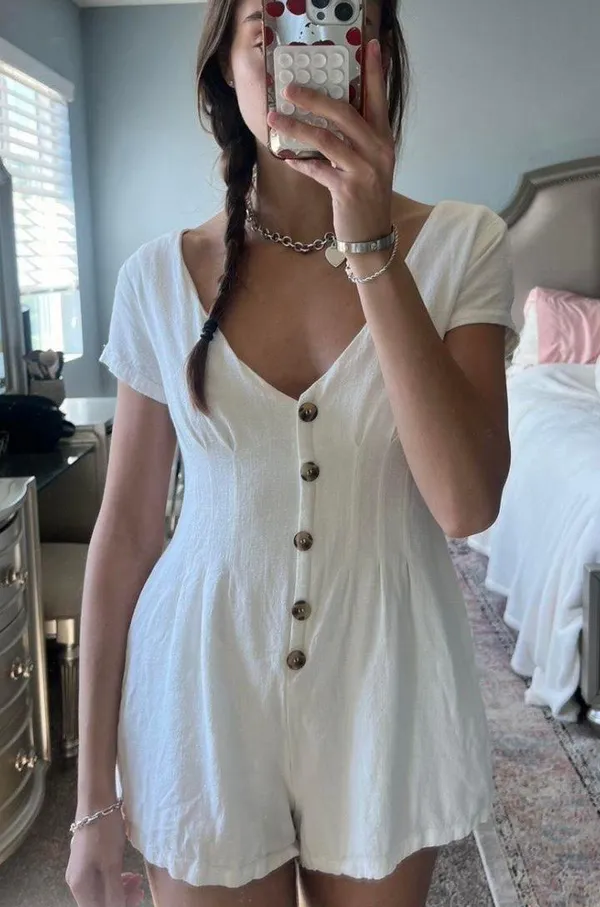 Princess Polly Adi Button Front Pleated Romper - Image 4