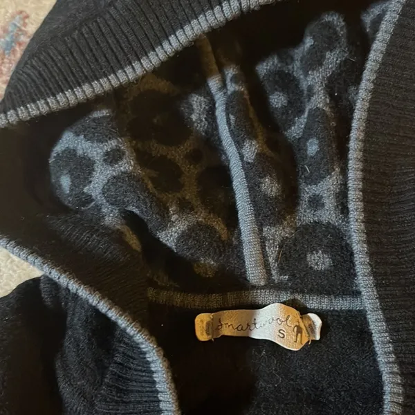 Smartwool hoodie - Image 4