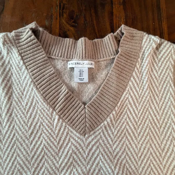 Sincerely Jules Tan Herringbone V-Neck Sweater Vest ST20130 Small - Image 7