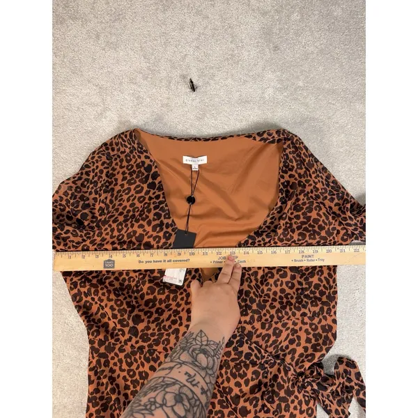 gianni bini avery long sleeve wrap‎ dress print large nwt Leopard Cheetah Animal - Image 7