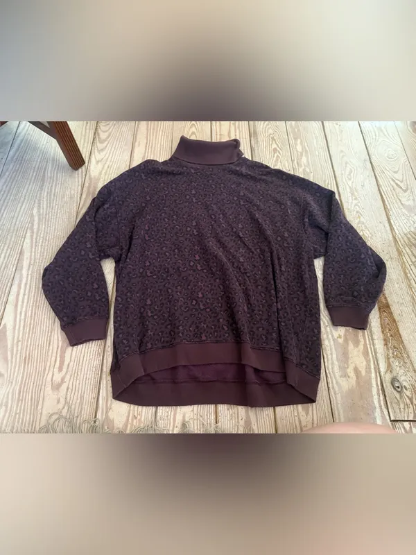 American Eagle Leopard Print Turtleneck Sweatshirt - Size Medium - Image 2