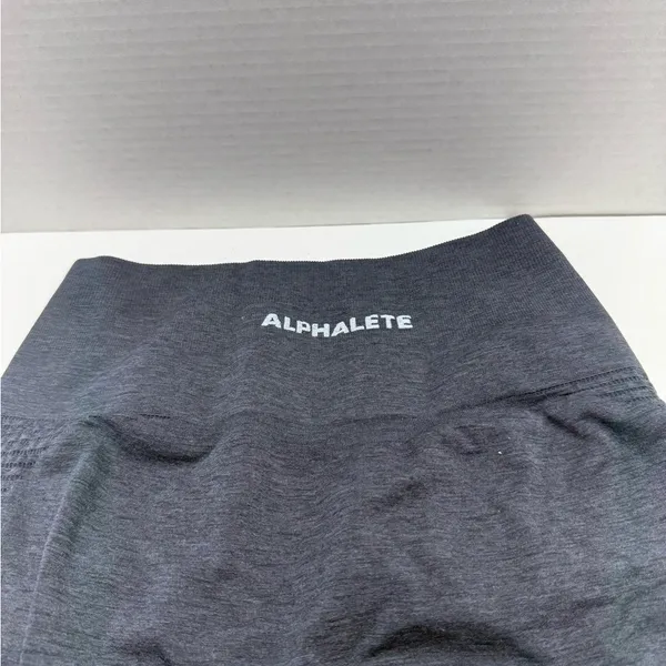 Alphalete Seamless Revival Biker Shorts 8" - Image 2