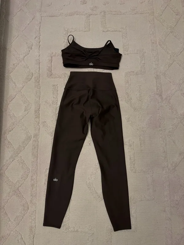 Alo Yoga Set Airlift - Image 4