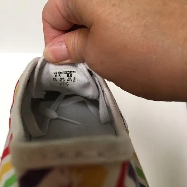 NWOT Vans rainbow chevron print sneakers 6.5‎ - Image 7