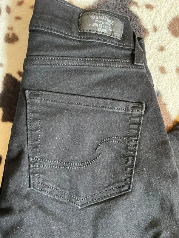 Levi's Straight Leg Jeans - Image 3
