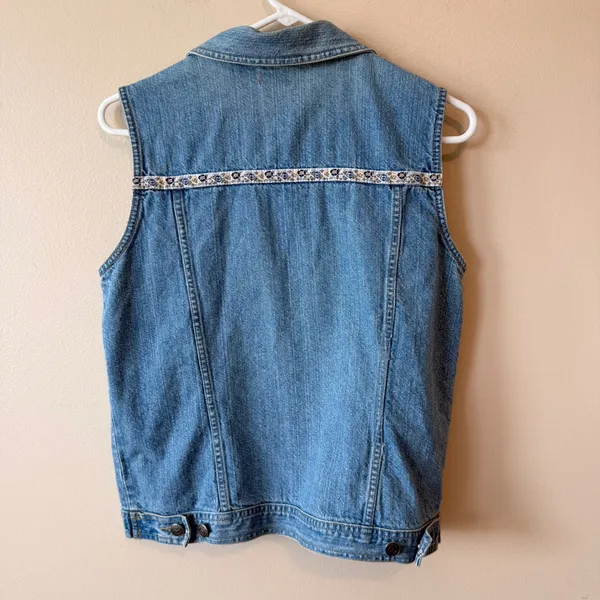 VTG Cherokee 100% Cotton Denim Vest S Blue Floral Trim Button Front Y2K Festival - Image 8