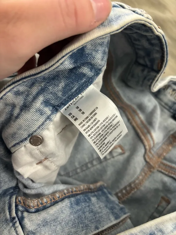 American Eagle Jean Shorts - Image 3