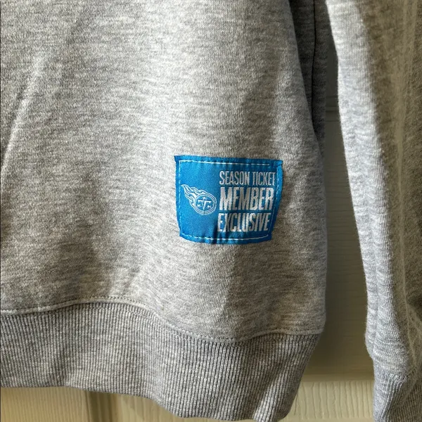 Tennessee Titans Football Season Ticket Member Womens Titans Gray Sweatshirt Med - Image 4