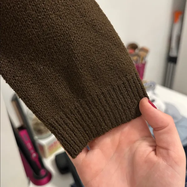 SHEIN asymmetrical diagonal button down brown sweater - Image 9
