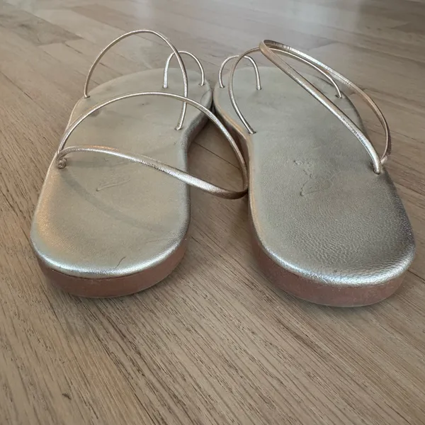 Ancient Greek Sandals Kansiz Metallic Toe-Loop Sandals 37 Platinum - Image 6