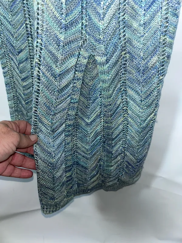 Madden NYC Size Small Blue Green Metallic Chevron Knit Maxi Dress - Image 7