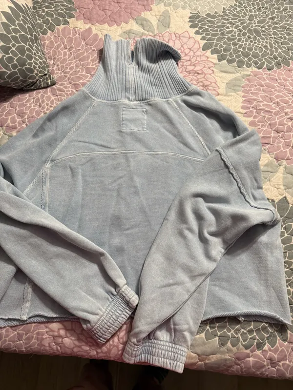 Aerie Cropped Turtleneck small - Image 4