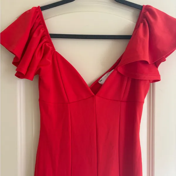 ASOS DESIGN ruffle sleeve seamed pleated maxi dress in red - Image 3