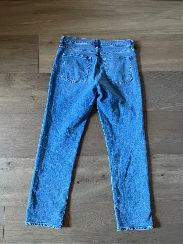 GAP | High Rise '90s Straight Jeans Size 32/14R - Image 6