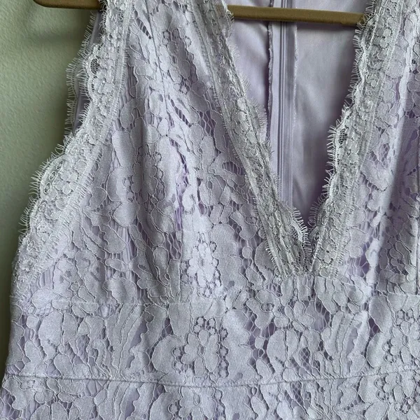 NWT Lulus Kiss Kiss Lilac Purple Lace V Neck Midi Sleeveless Dress Size XL - Image 4