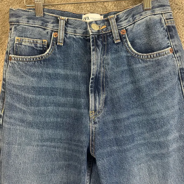 Zara Jeans Size 2 Wide Straight Leg Long High Rise Raw Hem Rigid Denim Cotton - Image 7
