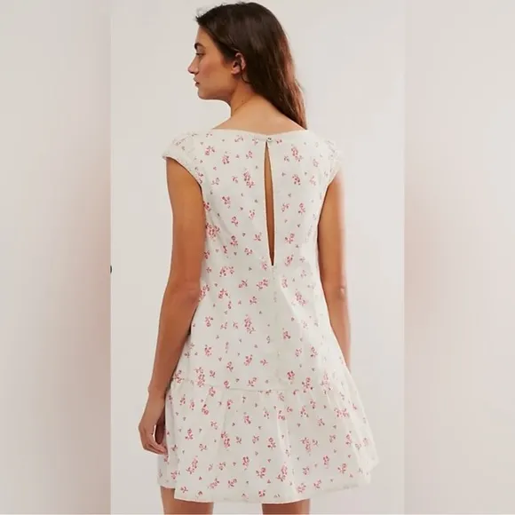 FREE PEOPLE NWOT‎ White Beasley Mini Dress Floral Heart Print Size Small - Image 14
