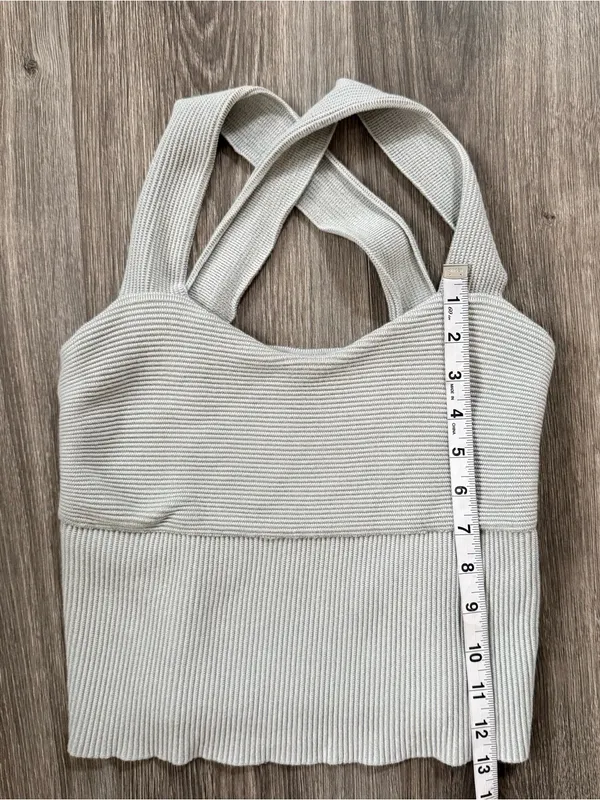 Abercrombie & Fitch Light Grey Ribbed Knit Cropped Tank Top Size Medium - Image 4