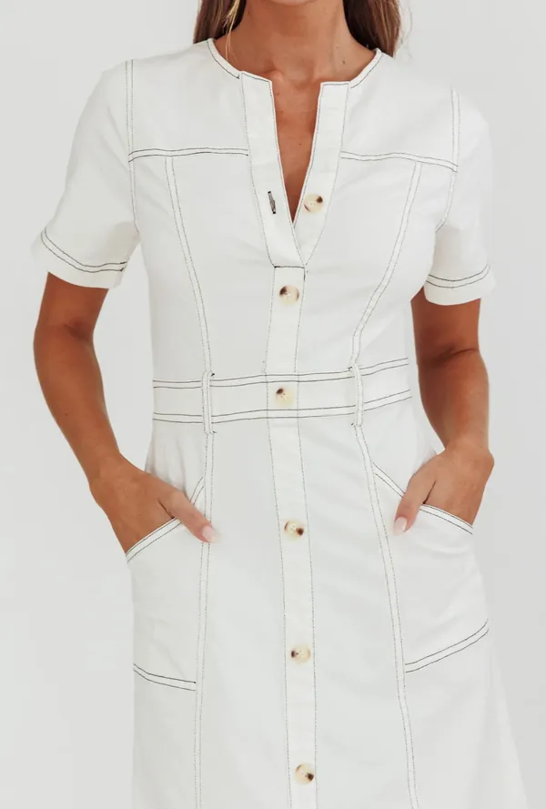 White Button Down Maxi Dress Selfie Leslie  - Image 4