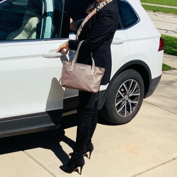 Authentic GUCCI PVC GG monogram tote bag 🌷🌷🌷 - Image 8