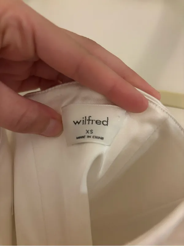 Aritzia Wilfred White Satin Halter Crop Top - Image 5