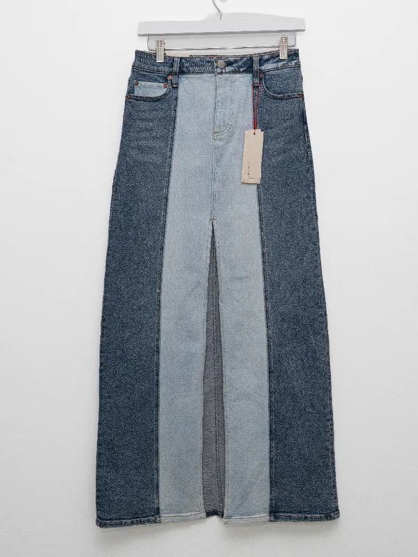 Alice + Olivia Jeans - Georgia Two-Tone Denim Maxi Skirt - Image 2