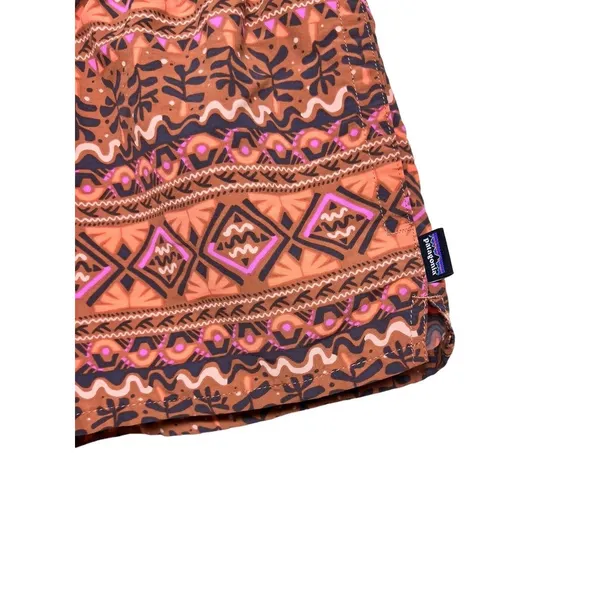 Patagonia Barely Baggies Mangrove‎ Tiki Henna Brown 2 1/2" Women’s Size Small - Image 4